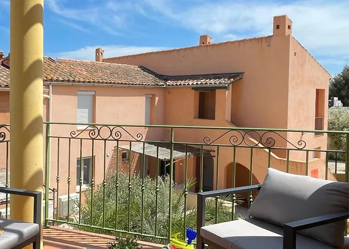 Apartment In Strandnaehe By Interhome Bandol